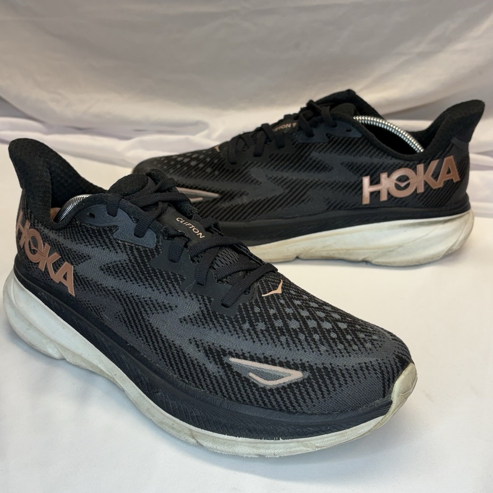 Hoka One Clifton 9 Running Shoes Womens US 8.5 B Gym Walking Sneakers 1127896
